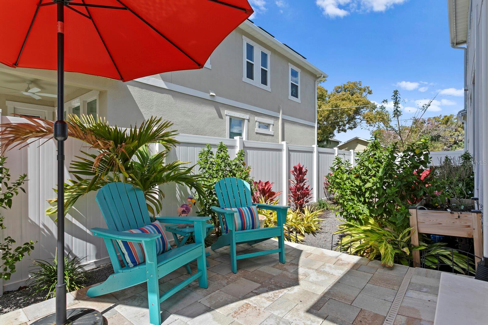 Image 9 of 66 For 2702 Cass Street