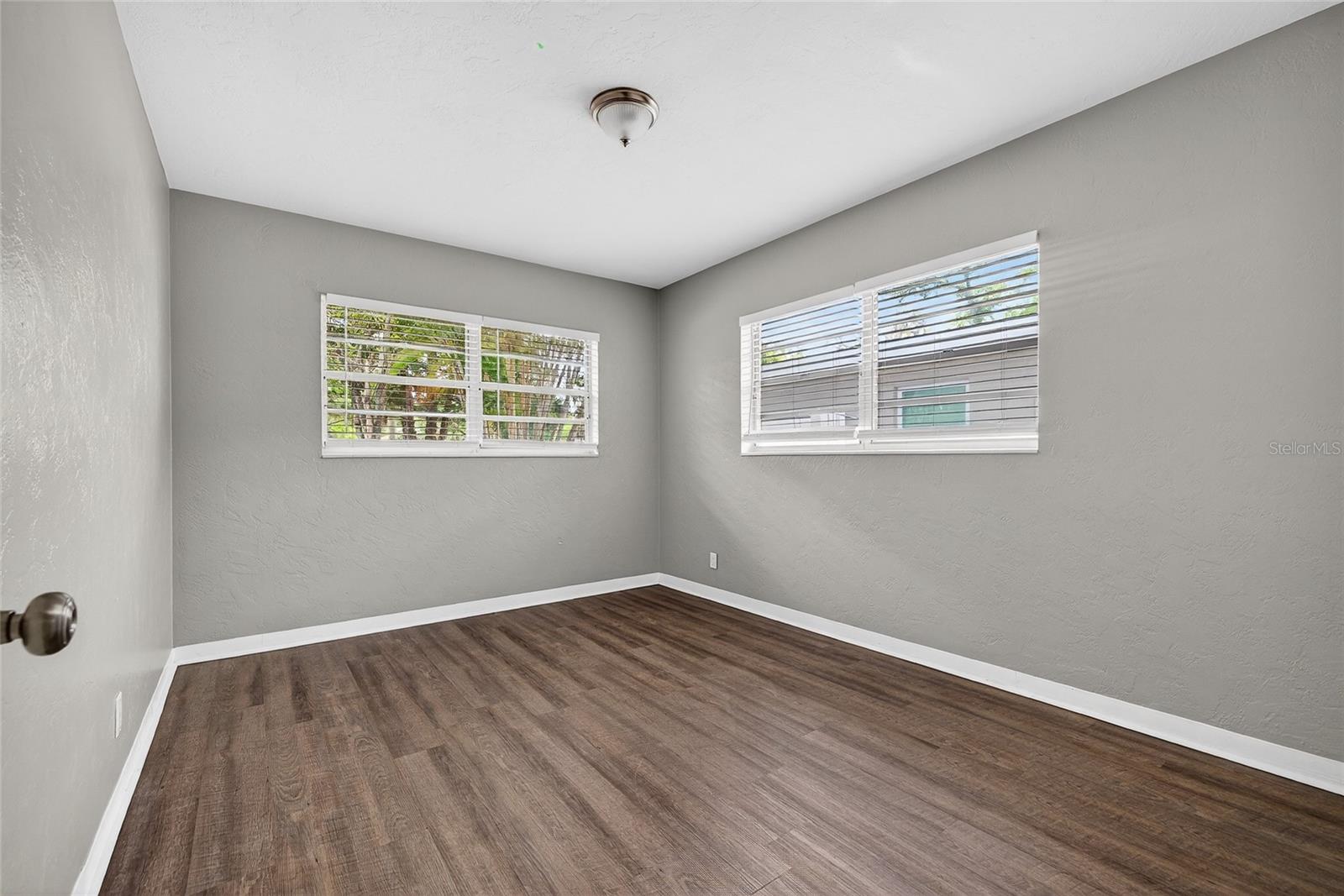 Image 10 of 15 For 4621 25th Avenue S