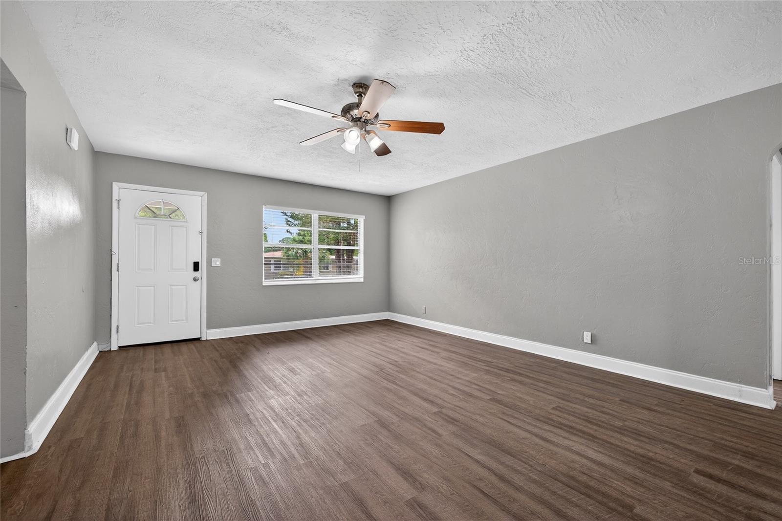 Image 2 of 15 For 4621 25th Avenue S