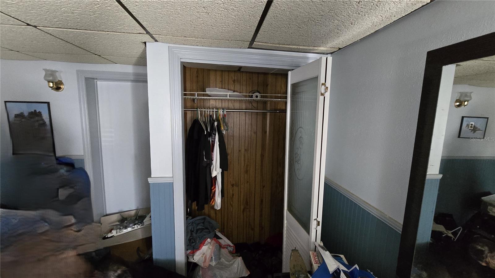 Image 19 of 22 For 2221 Euclid Circle S