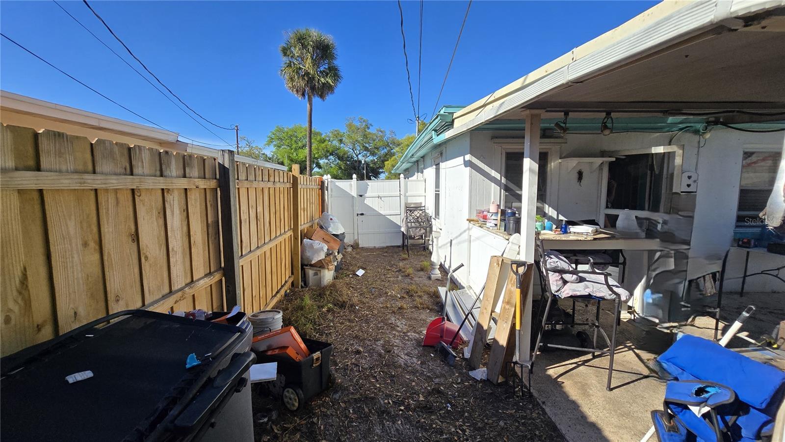 Image 6 of 22 For 2221 Euclid Circle S