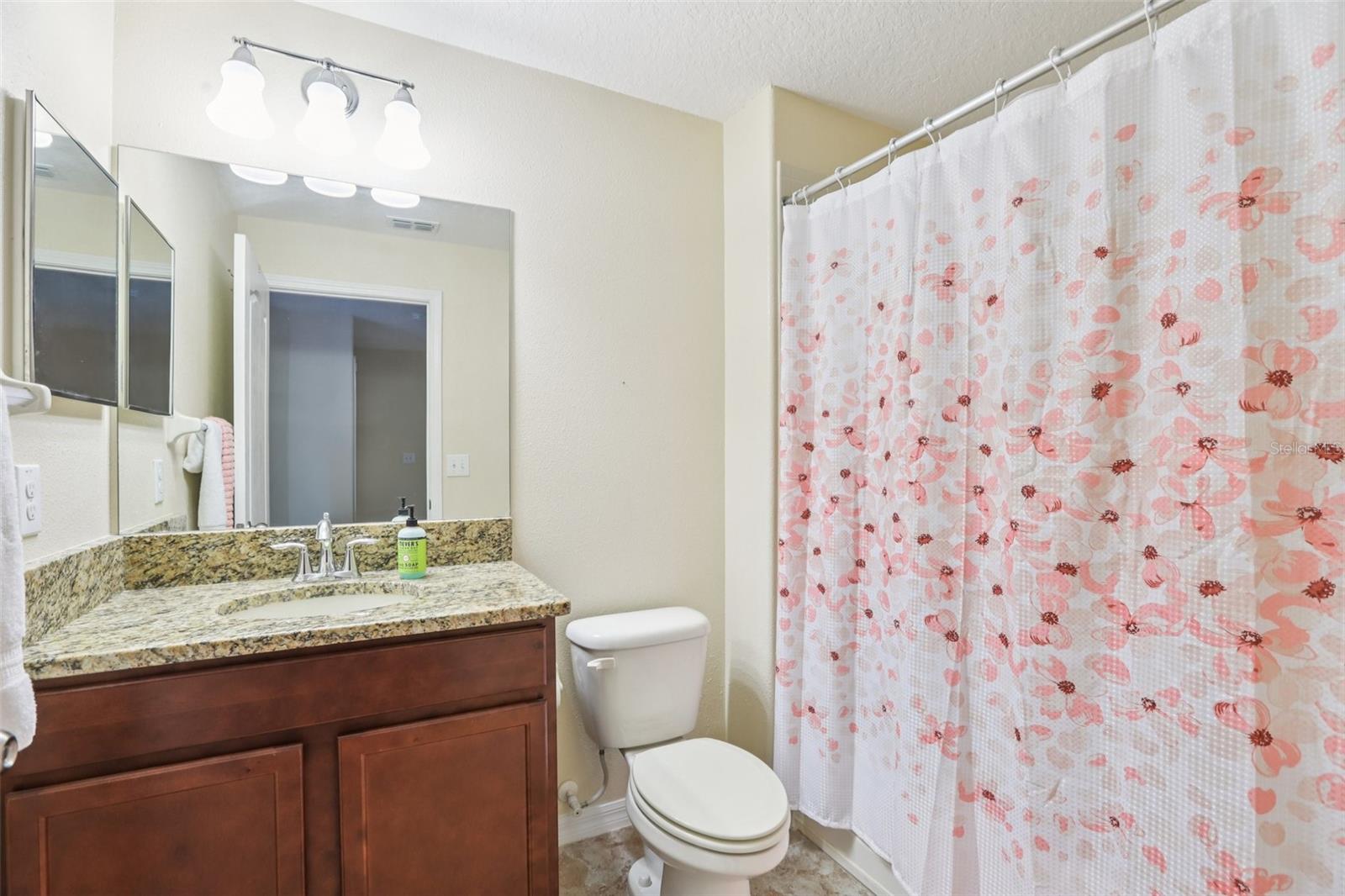 Image 20 of 36 For 12034 Greengate Drive