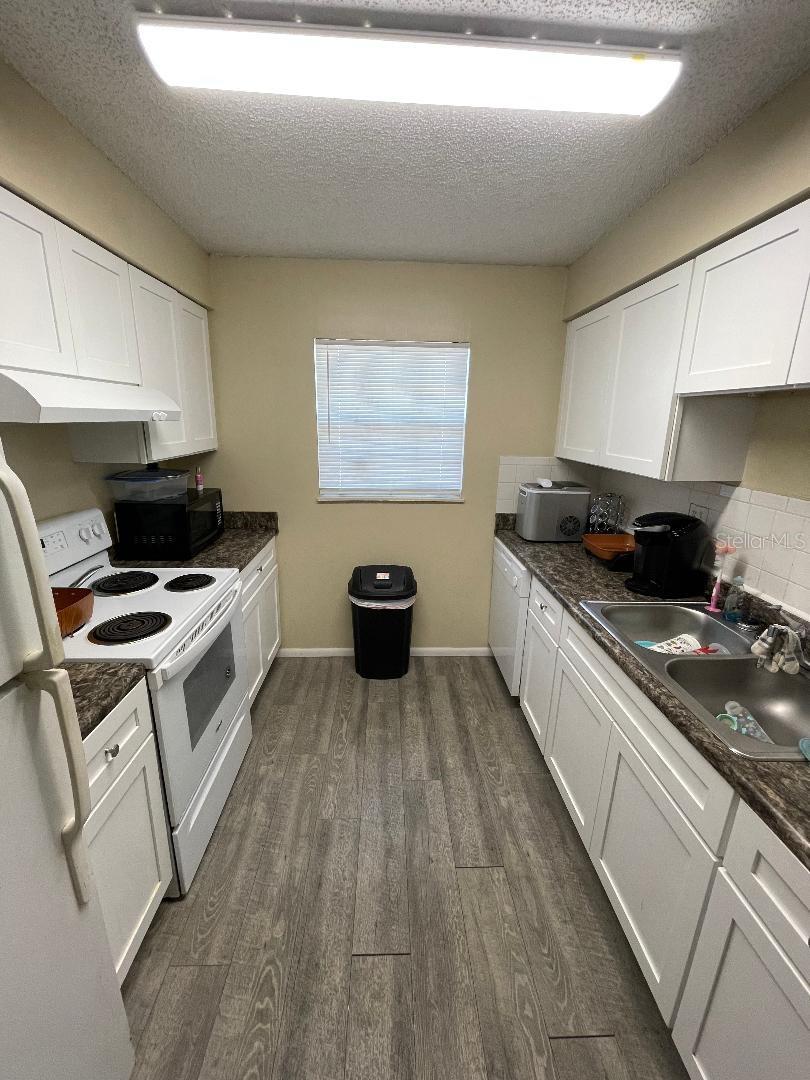 Image 3 of 16 For 14470 Reuter Strasse Circle 405