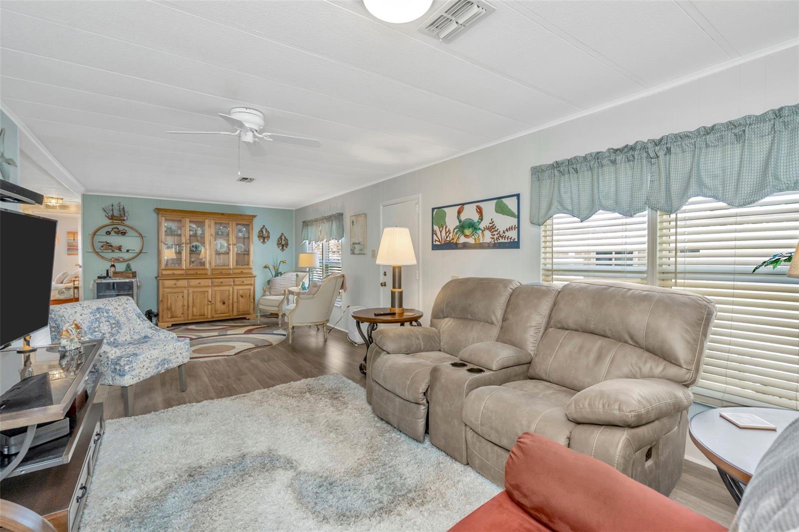 Image 15 of 36 For 148 Beechwood Drive 57