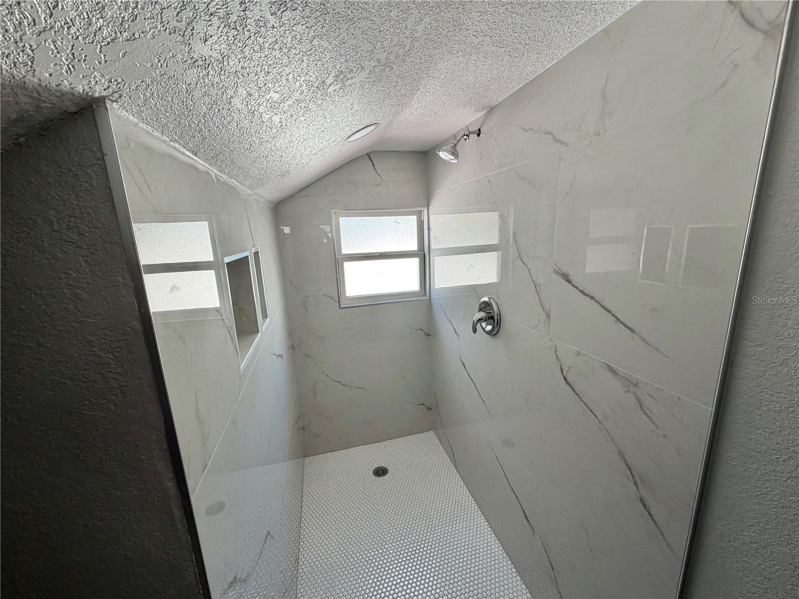 Image 10 of 12 For 2728 1st Avenue S