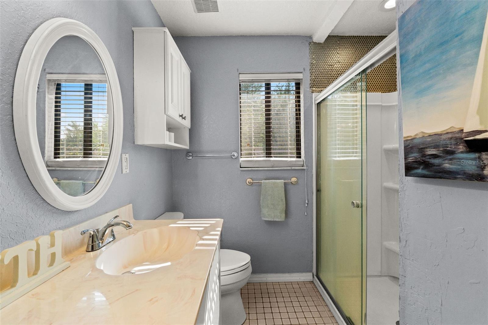 Image 31 of 50 For 13299 Don Loop