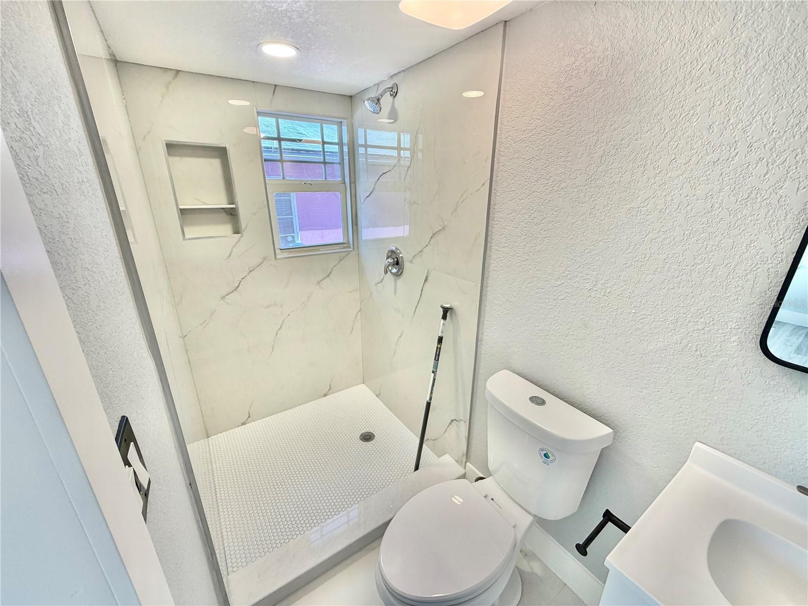 Image 11 of 17 For 2728 First Avenue S