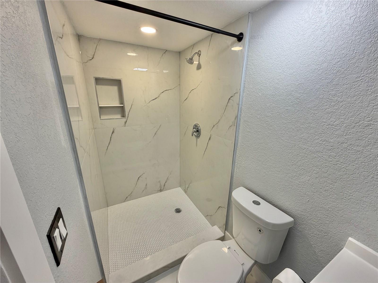 Image 14 of 17 For 2728 First Avenue S