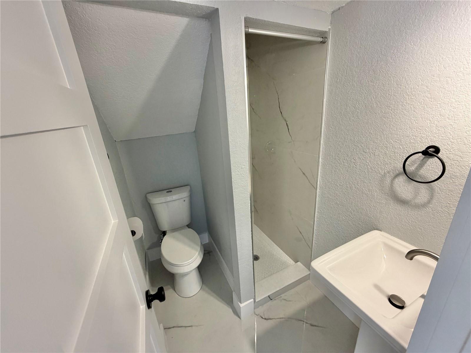 Image 17 of 17 For 2728 First Avenue S