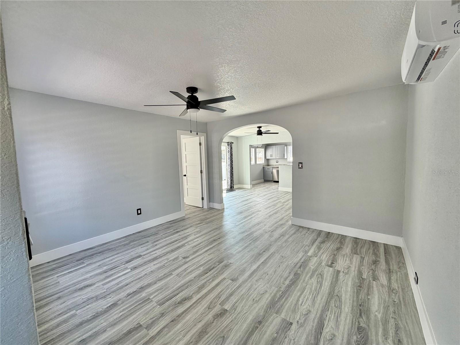 Image 6 of 17 For 2728 First Avenue S