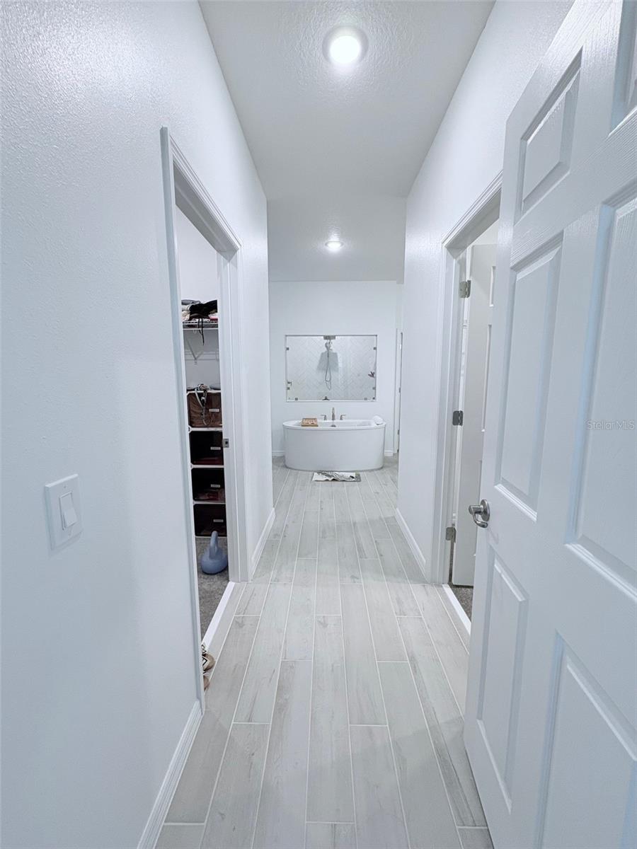 Image 12 of 47 For 4158 Gooseberry Trl