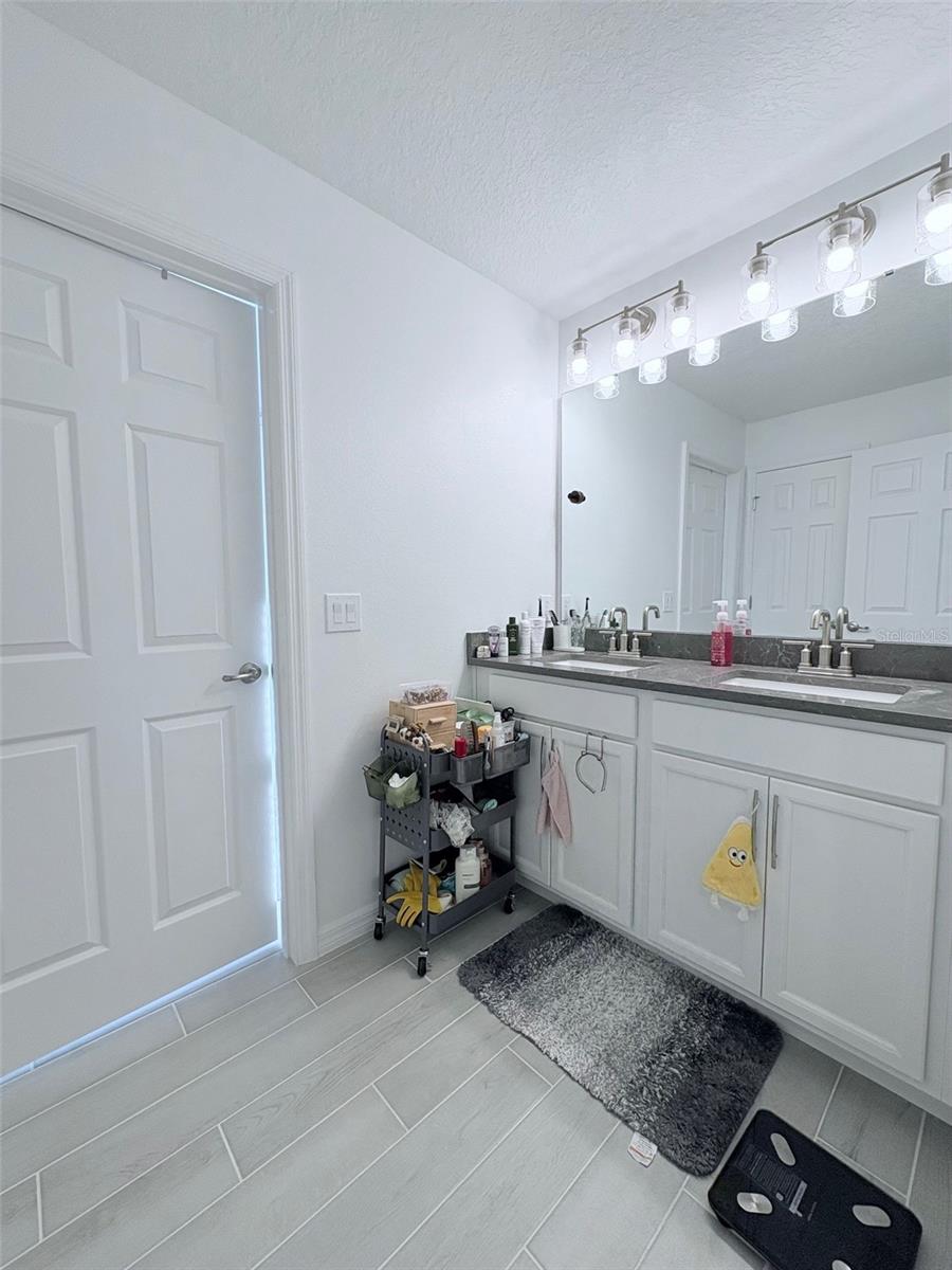 Image 35 of 47 For 4158 Gooseberry Trl