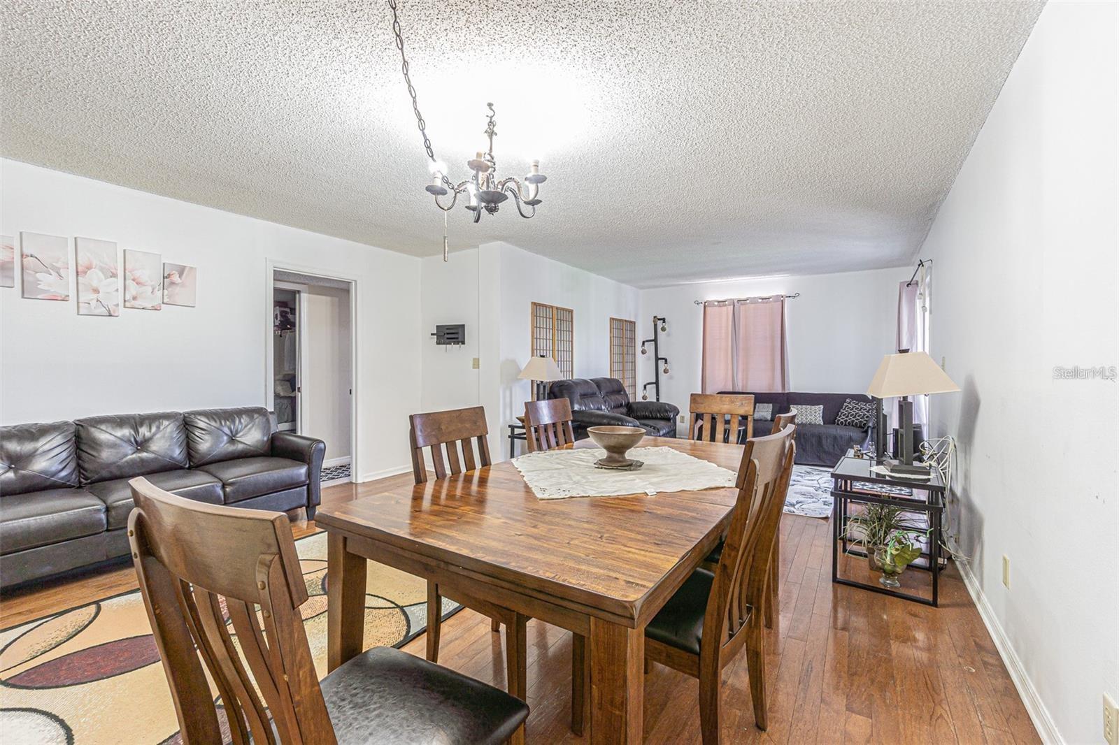 Image 4 of 21 For 14820 Rue De Bayonne  301