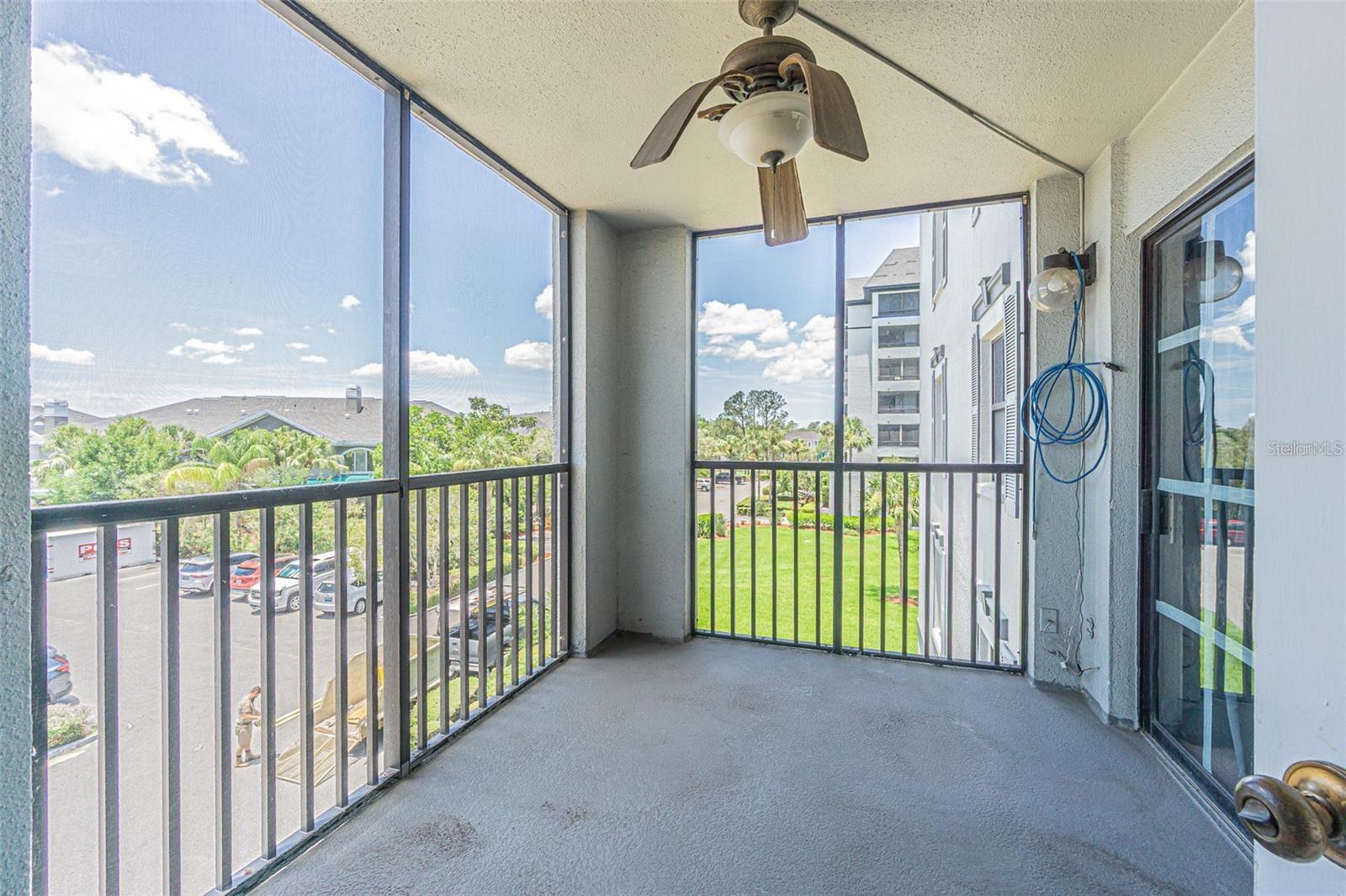 Image 9 of 21 For 14820 Rue De Bayonne  301