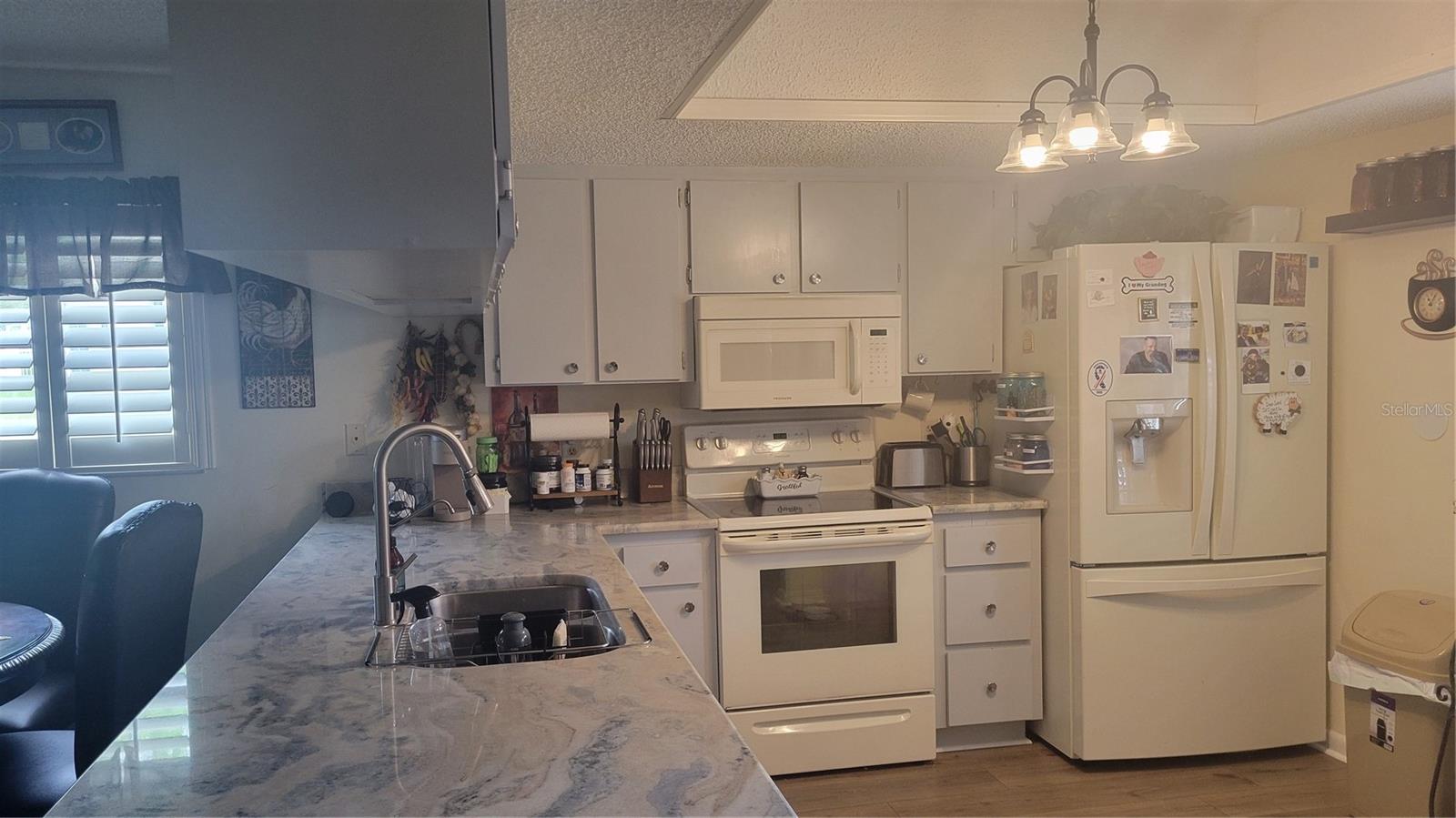 Image 4 of 9 For 38225 Boxwood Drive Na