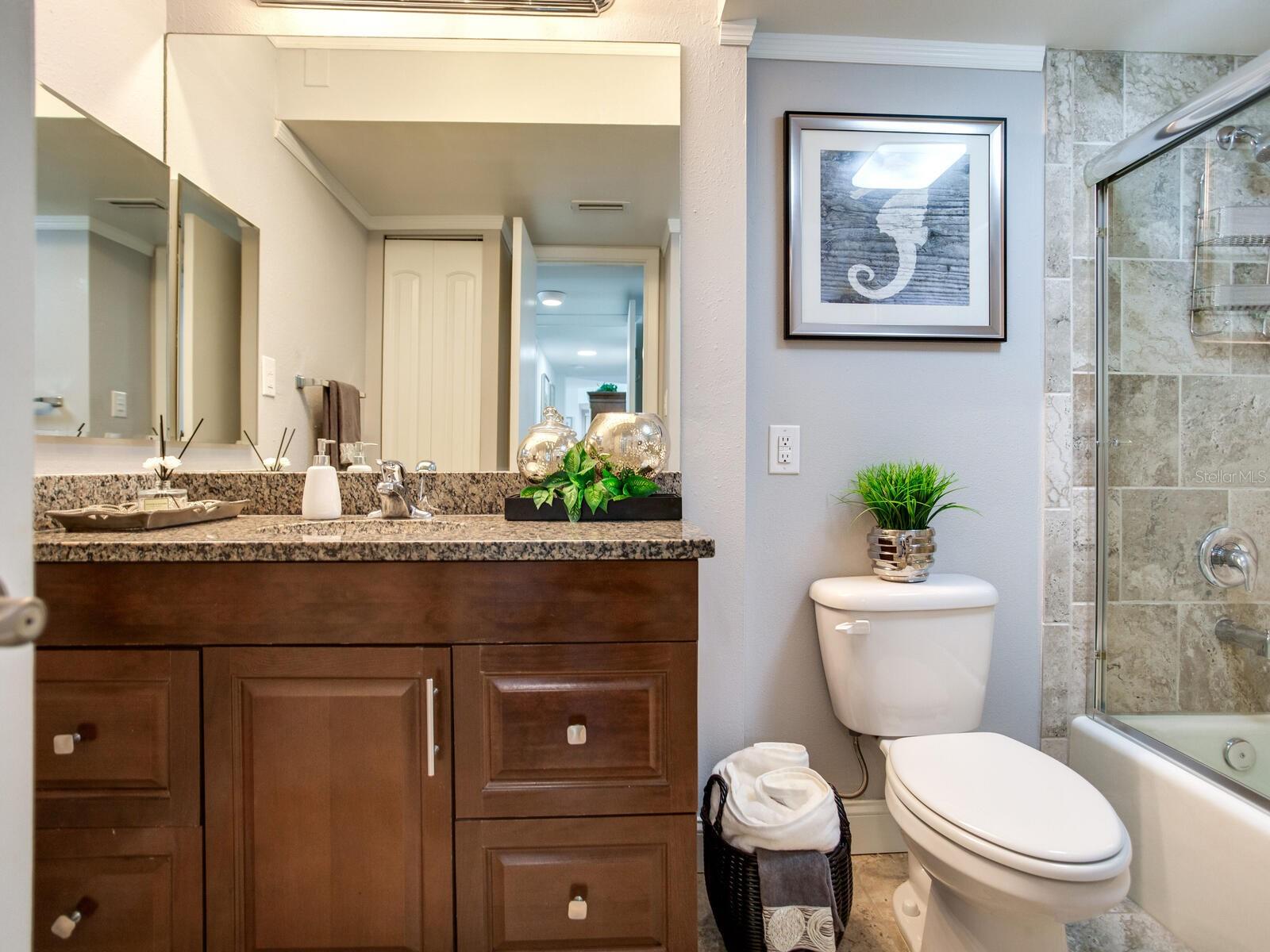 Image 15 of 84 For 660 Island Way 202