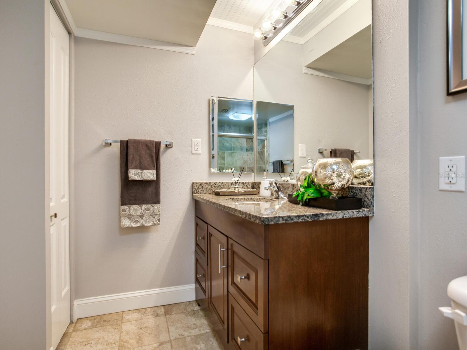 Image 34 of 84 For 660 Island Way 202