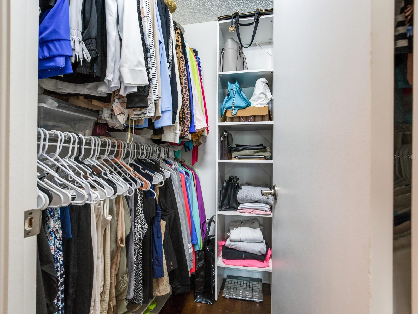 Image 36 of 84 For 660 Island Way 202