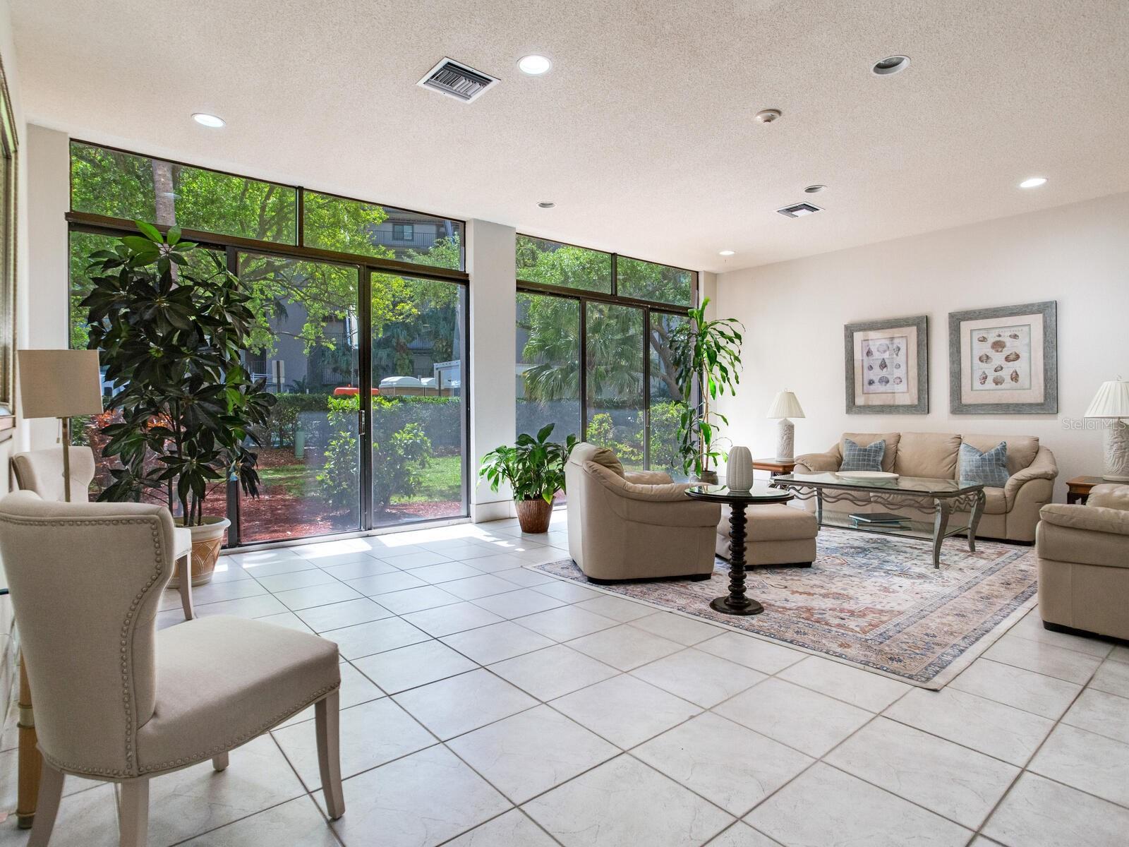 Image 38 of 84 For 660 Island Way 202