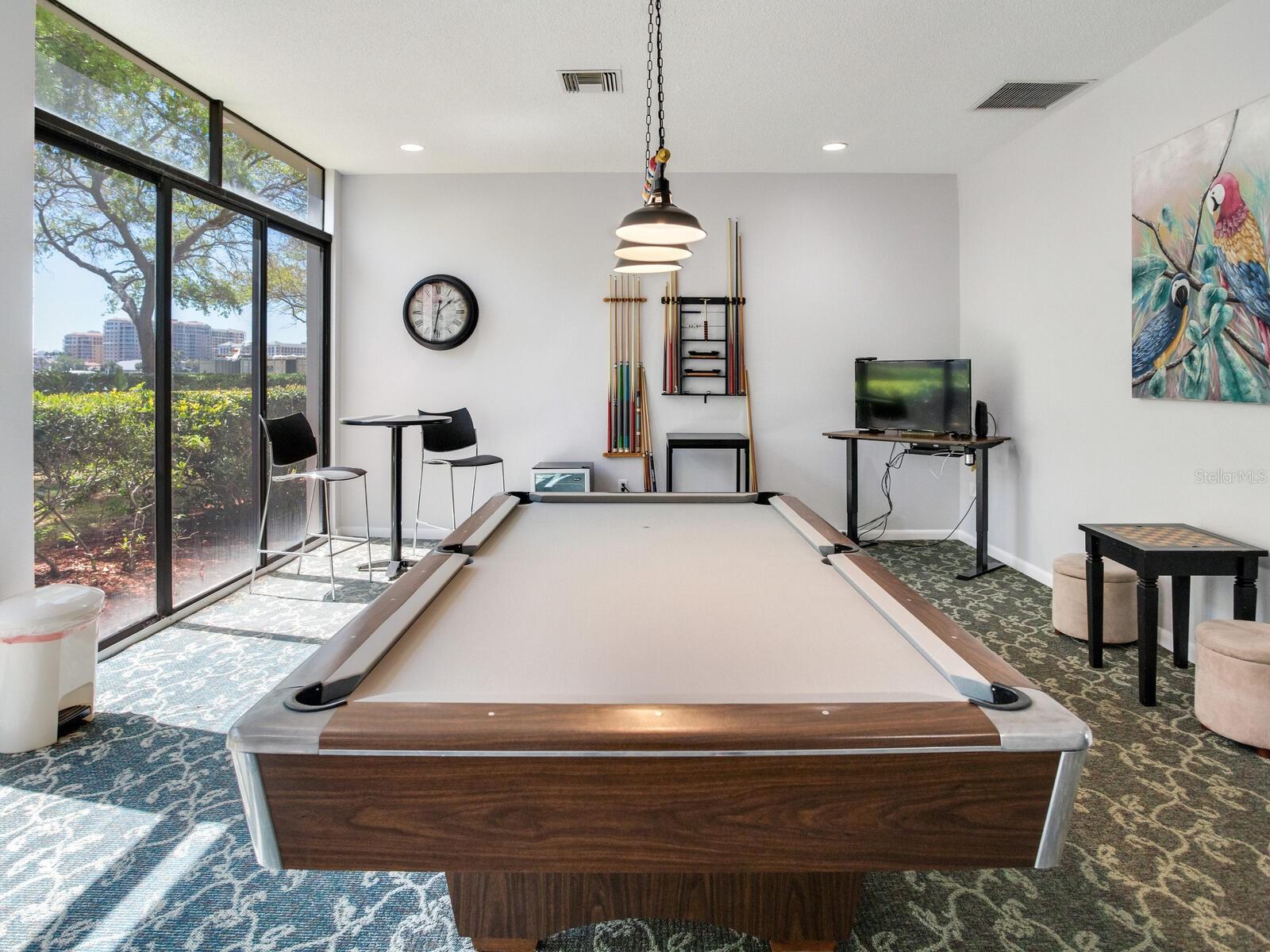 Image 41 of 84 For 660 Island Way 202