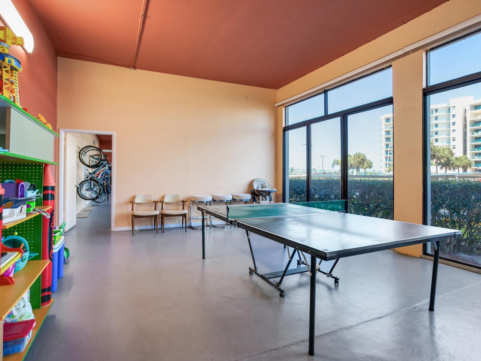 Image 42 of 84 For 660 Island Way 202