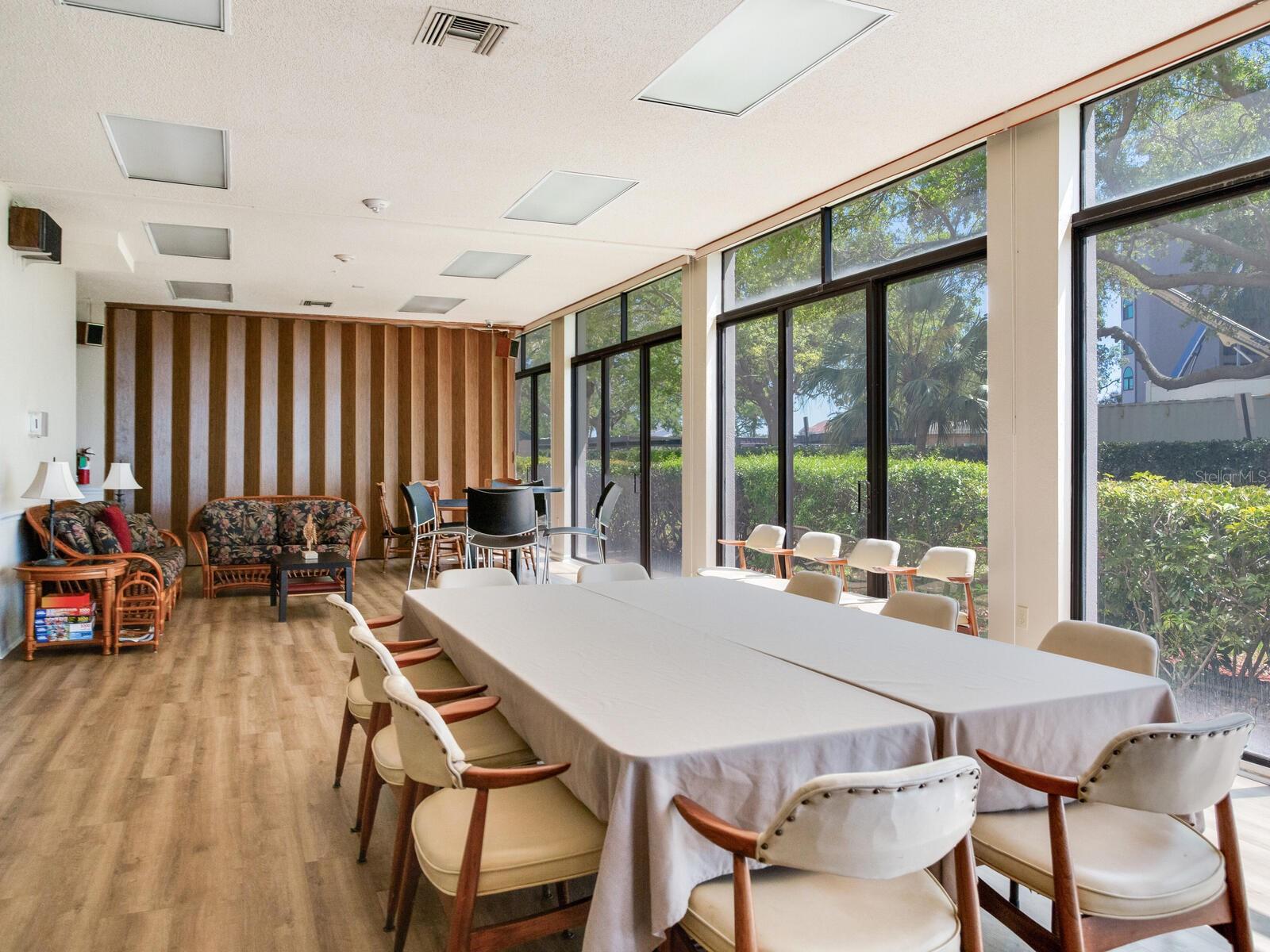 Image 46 of 84 For 660 Island Way 202