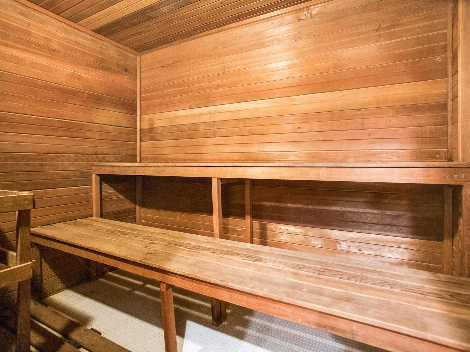 Image 53 of 84 For 660 Island Way 202