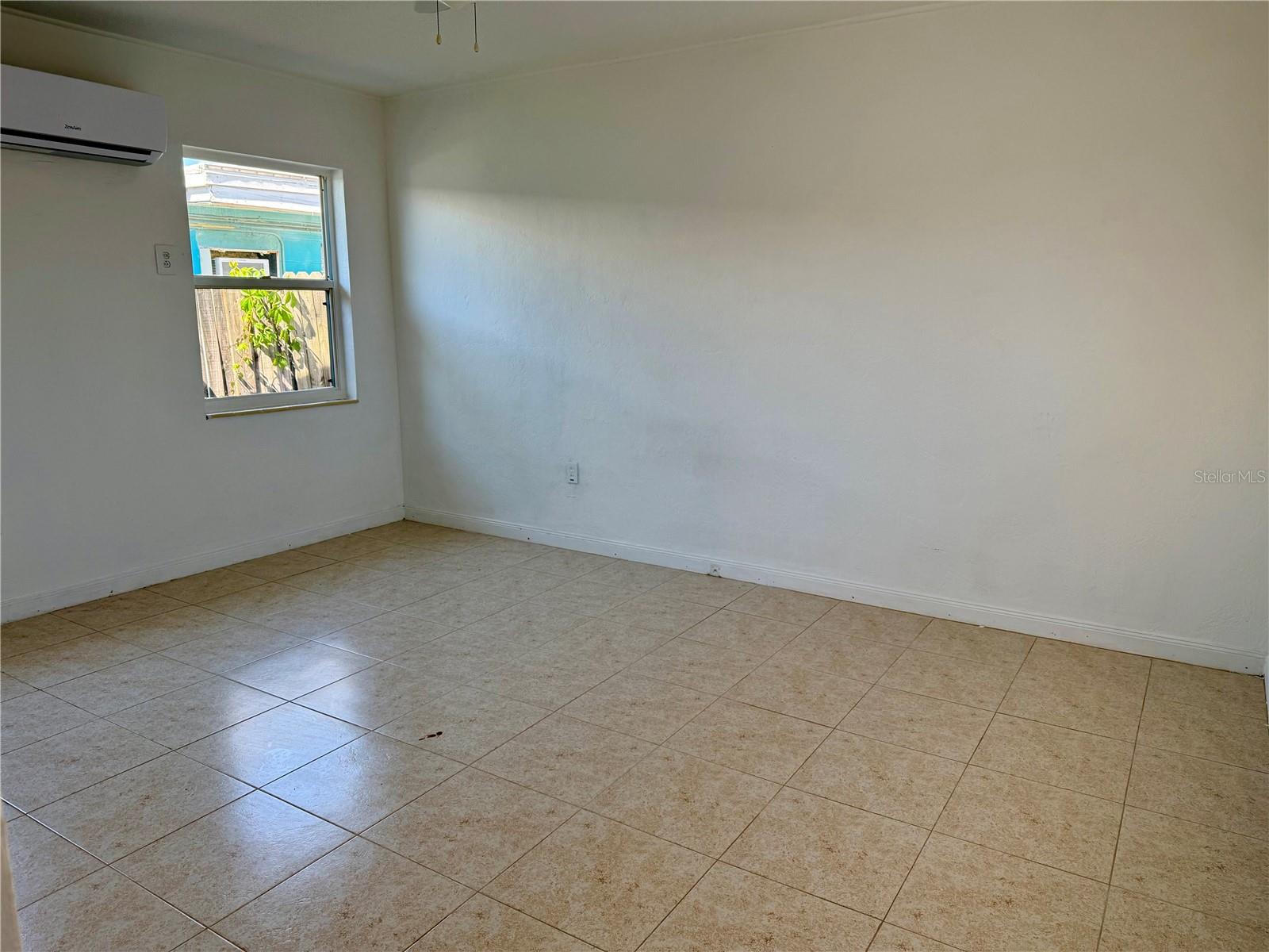 Image 7 of 12 For 551 73rd Avenue 4