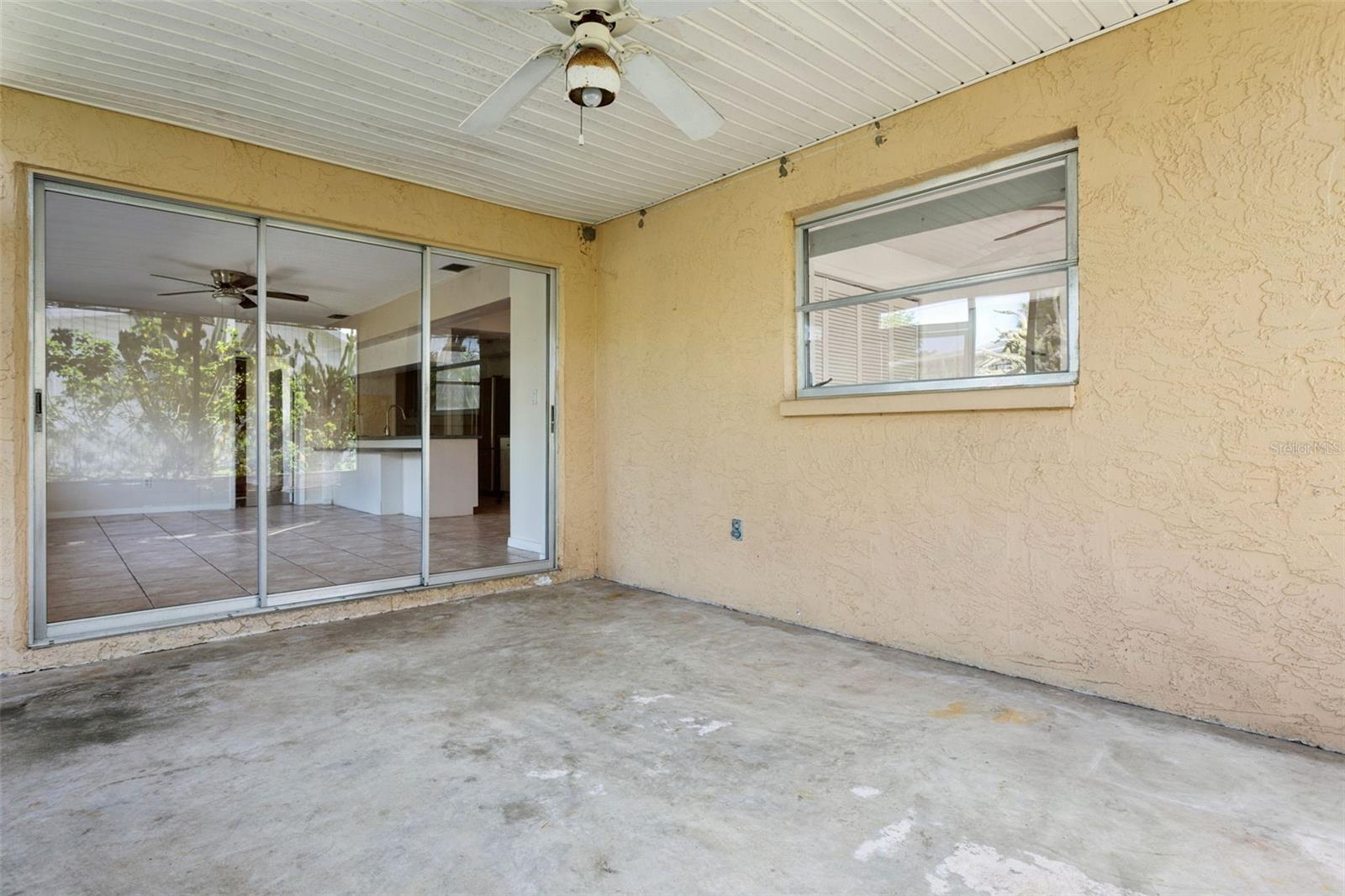 Image 23 of 35 For 1354 Buckingham Dr