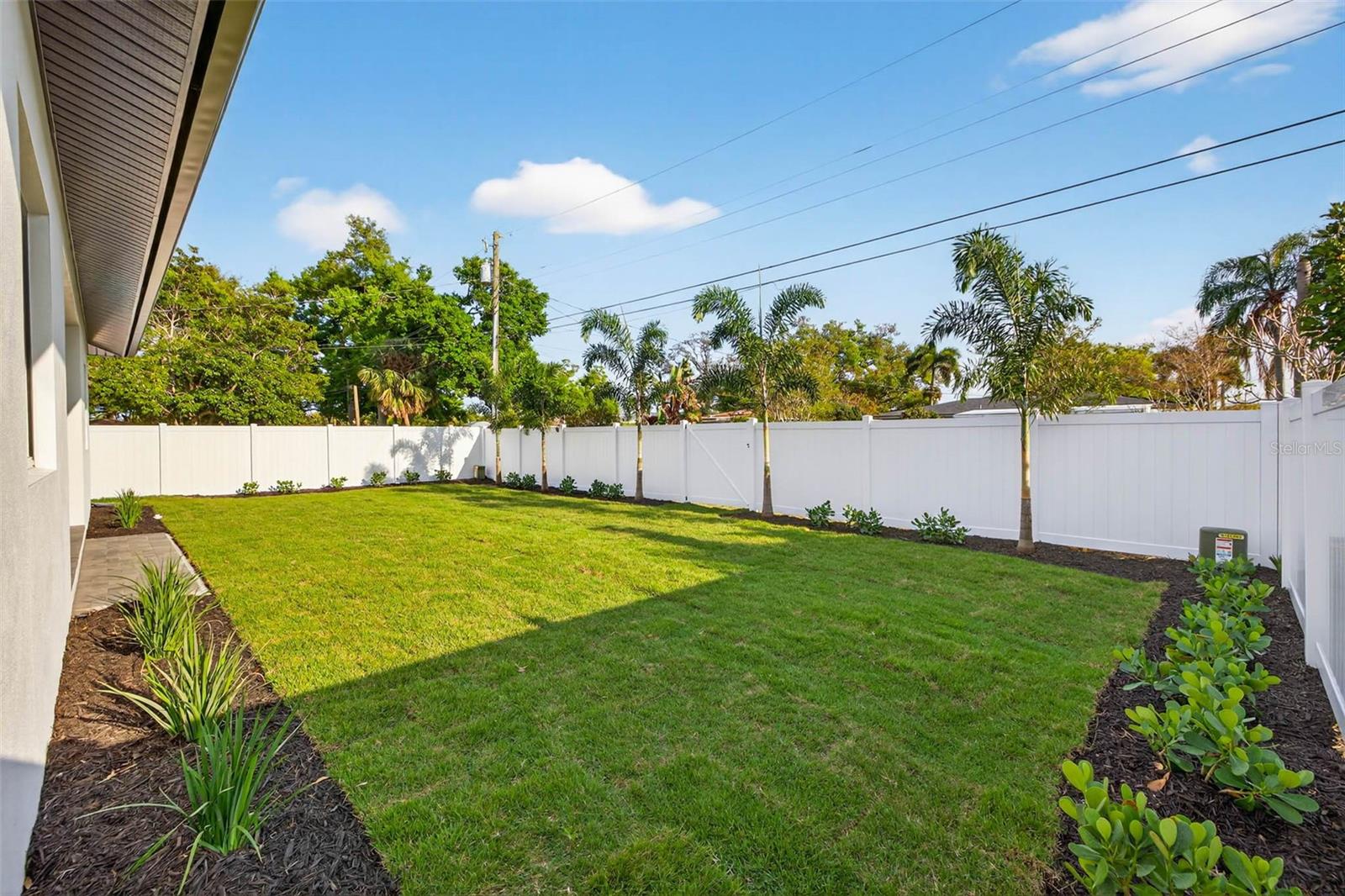 Image 22 of 23 For 4584 17th Avenue N