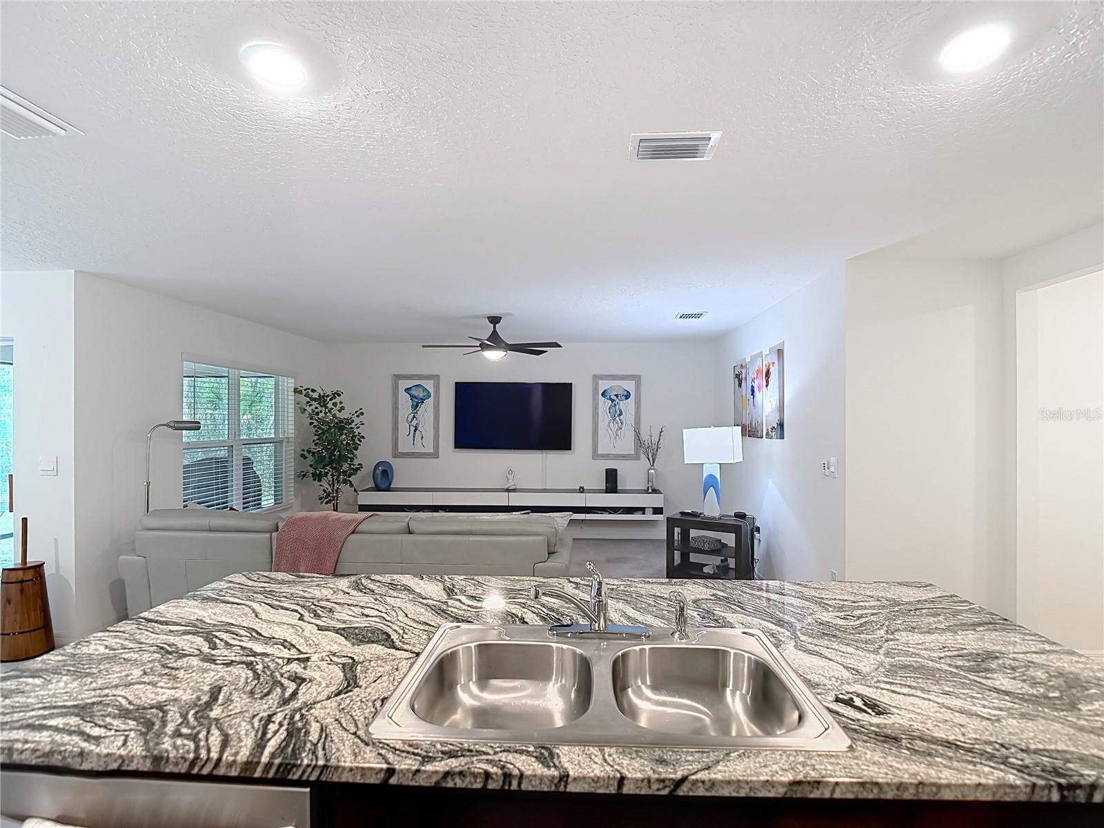 Image 21 of 57 For 5274 Diantha Way