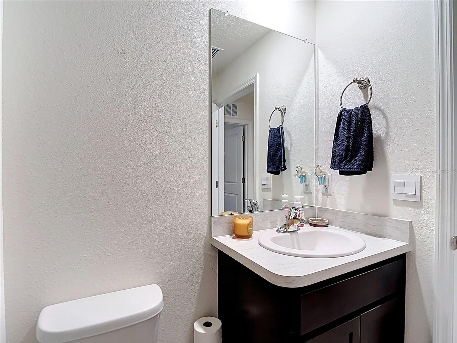 Image 43 of 57 For 5274 Diantha Way