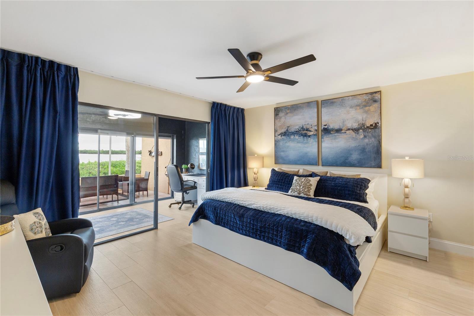 Image 12 of 53 For 3887 Catalina Drive