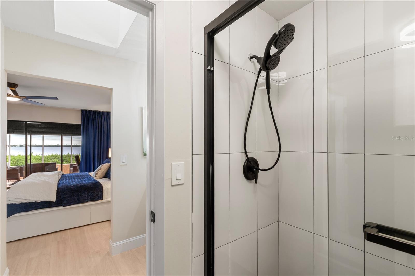 Image 17 of 53 For 3887 Catalina Drive