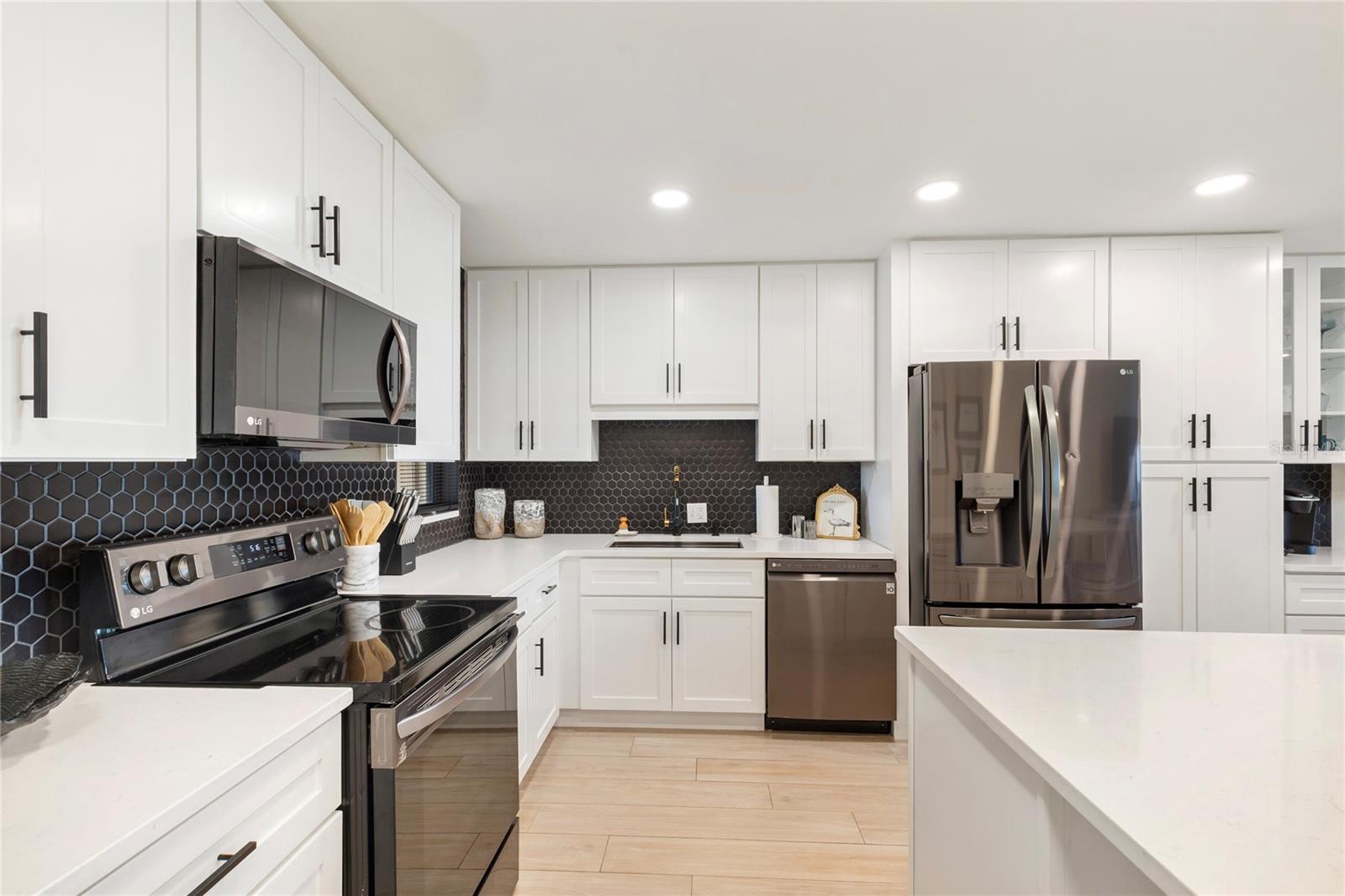 Image 2 of 53 For 3887 Catalina Drive