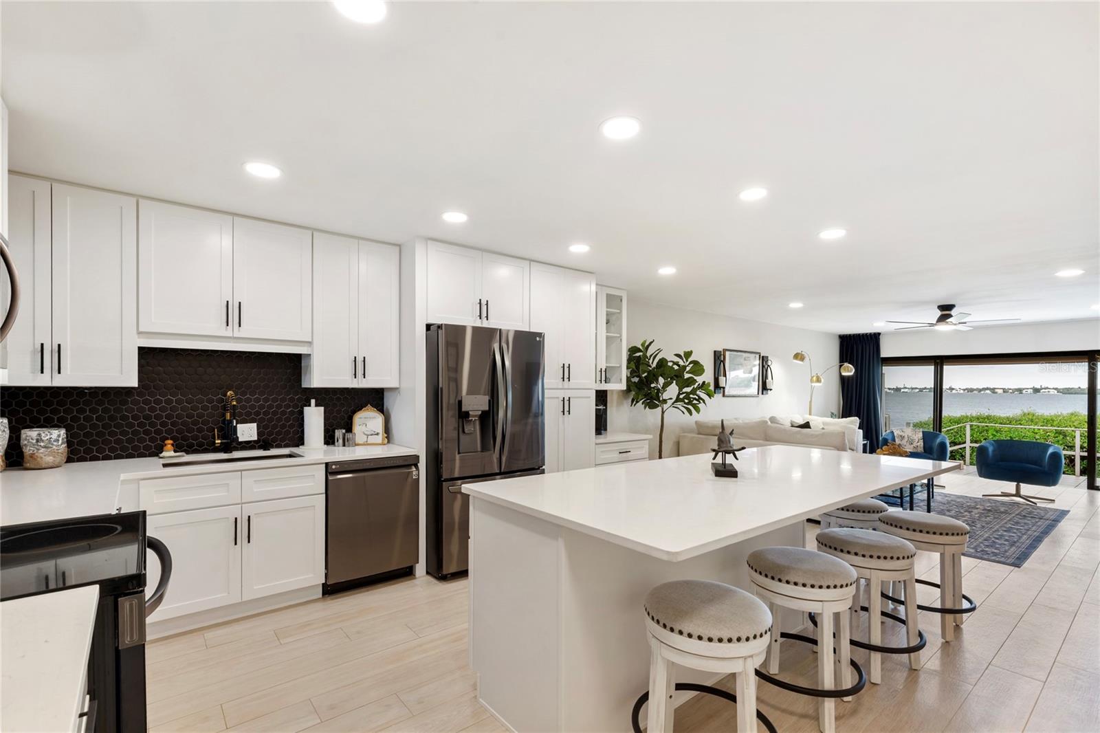 Image 3 of 53 For 3887 Catalina Drive