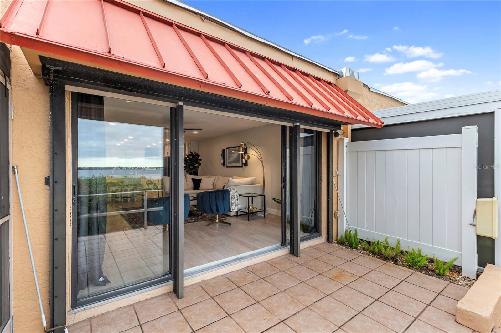 Image 40 of 53 For 3887 Catalina Drive