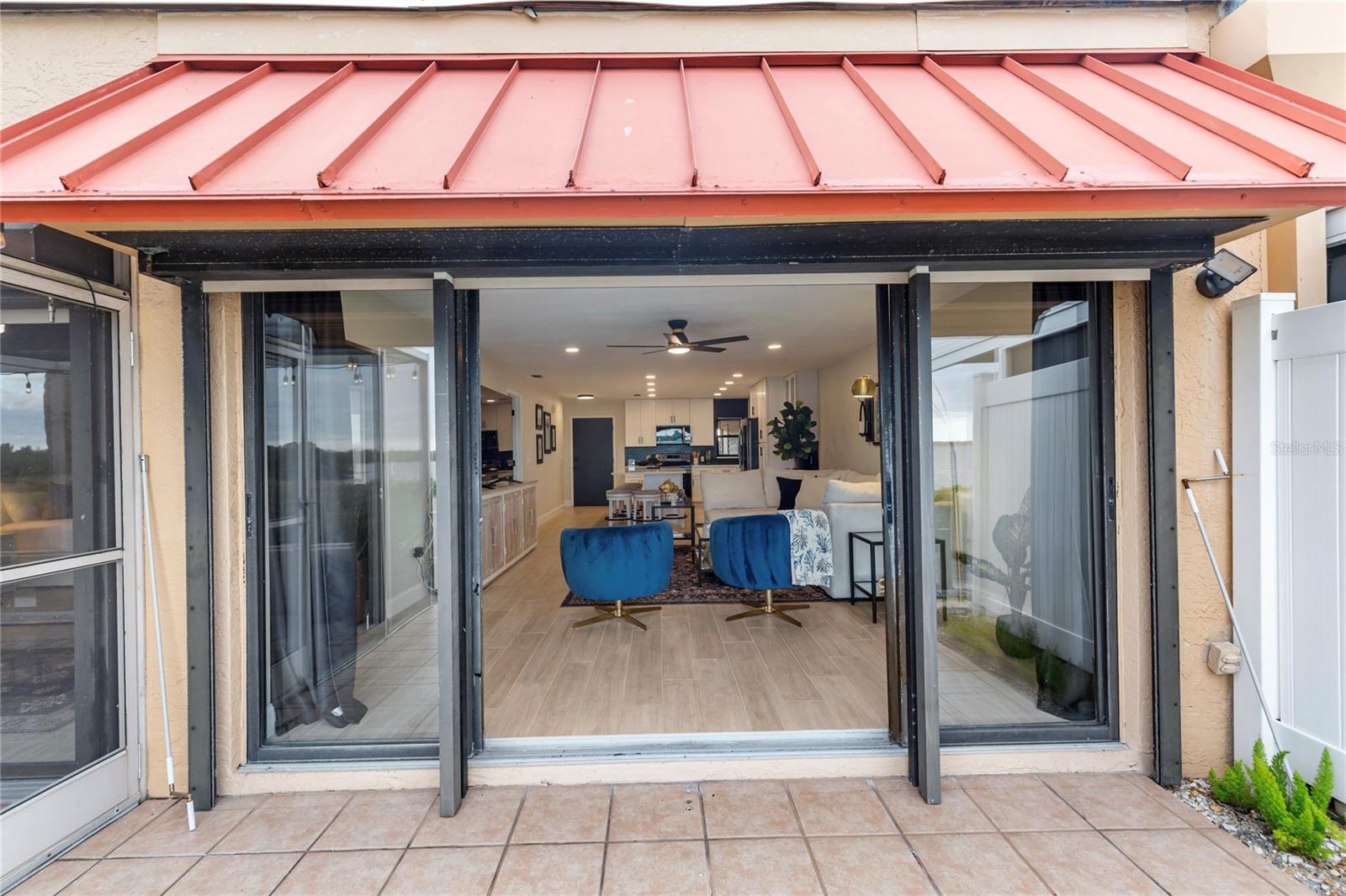 Image 41 of 53 For 3887 Catalina Drive