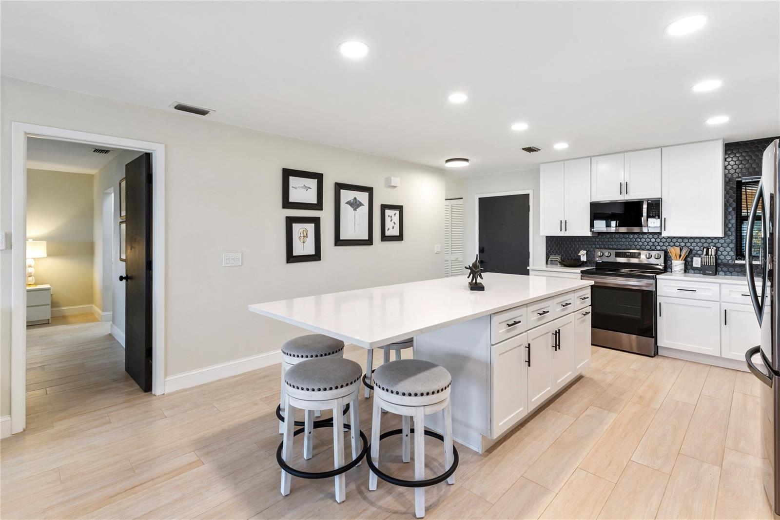 Image 6 of 53 For 3887 Catalina Drive