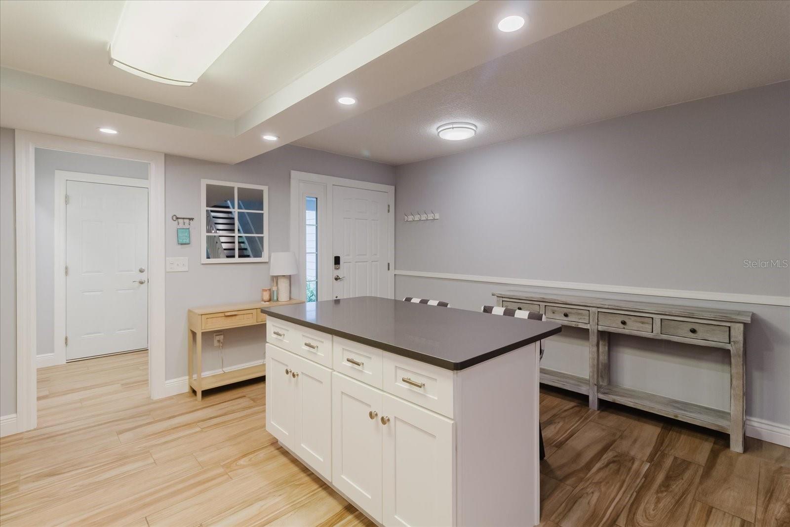 Image 13 of 58 For 208 St Ives Dr