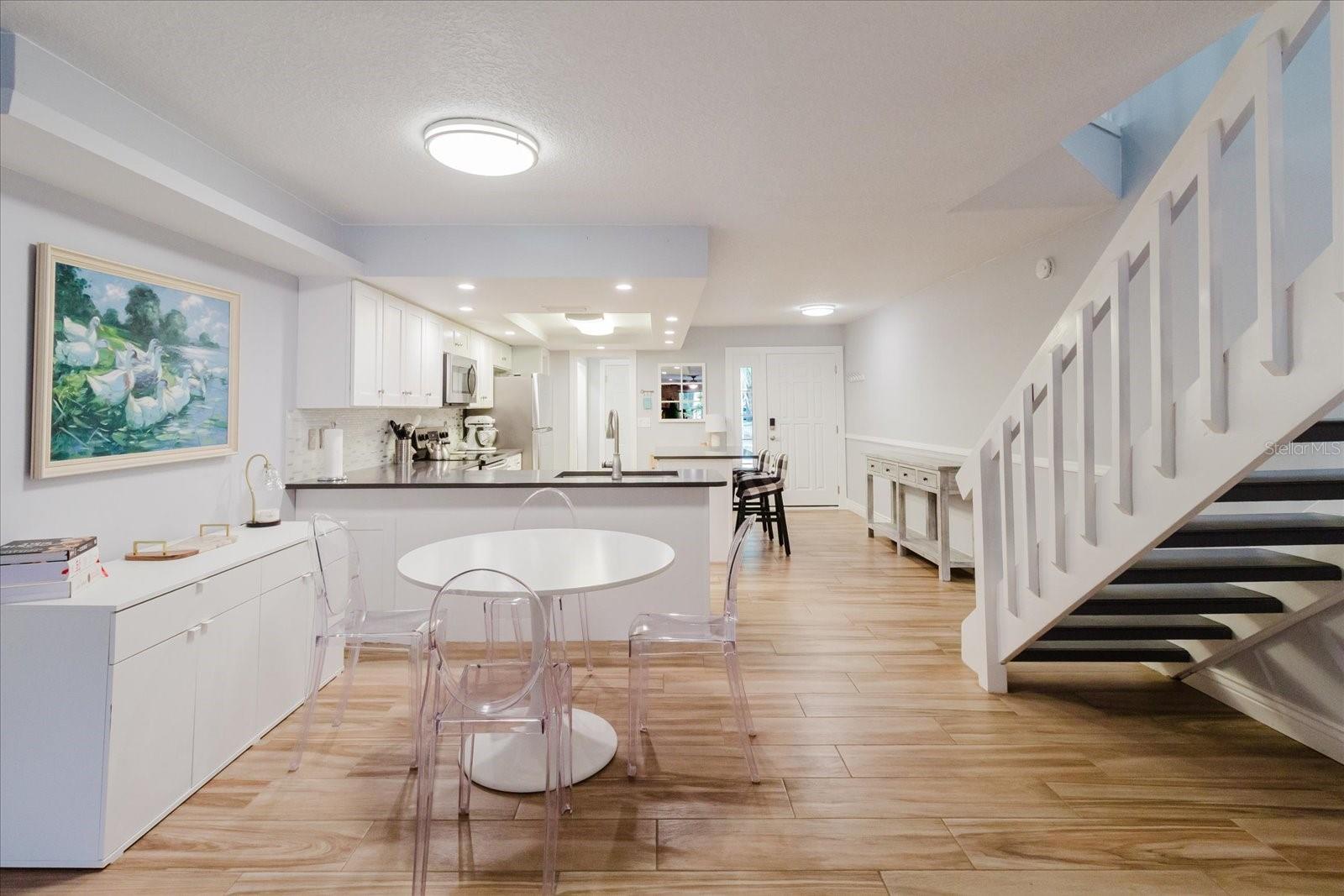 Image 23 of 58 For 208 St Ives Dr