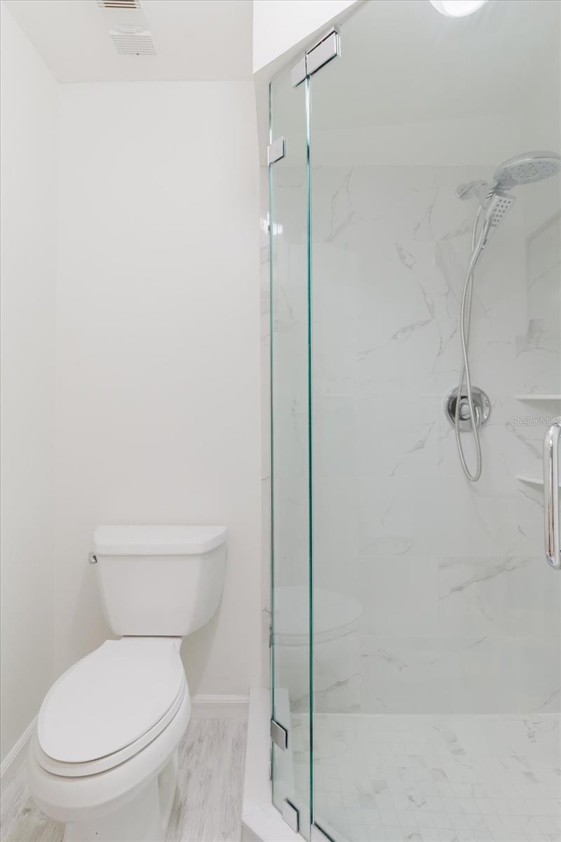 Image 33 of 58 For 208 St Ives Dr