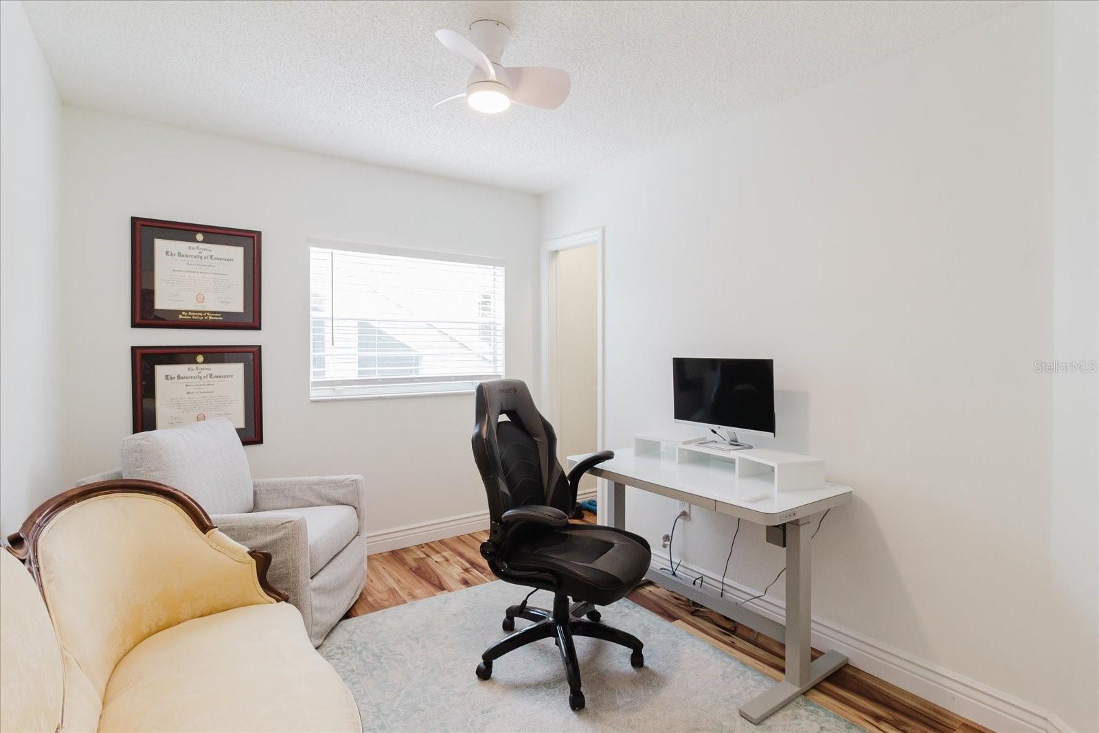 Image 36 of 58 For 208 St Ives Dr