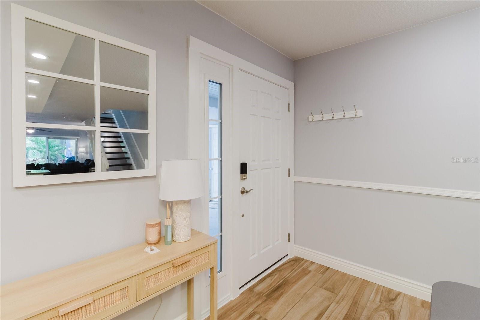 Image 6 of 58 For 208 St Ives Dr