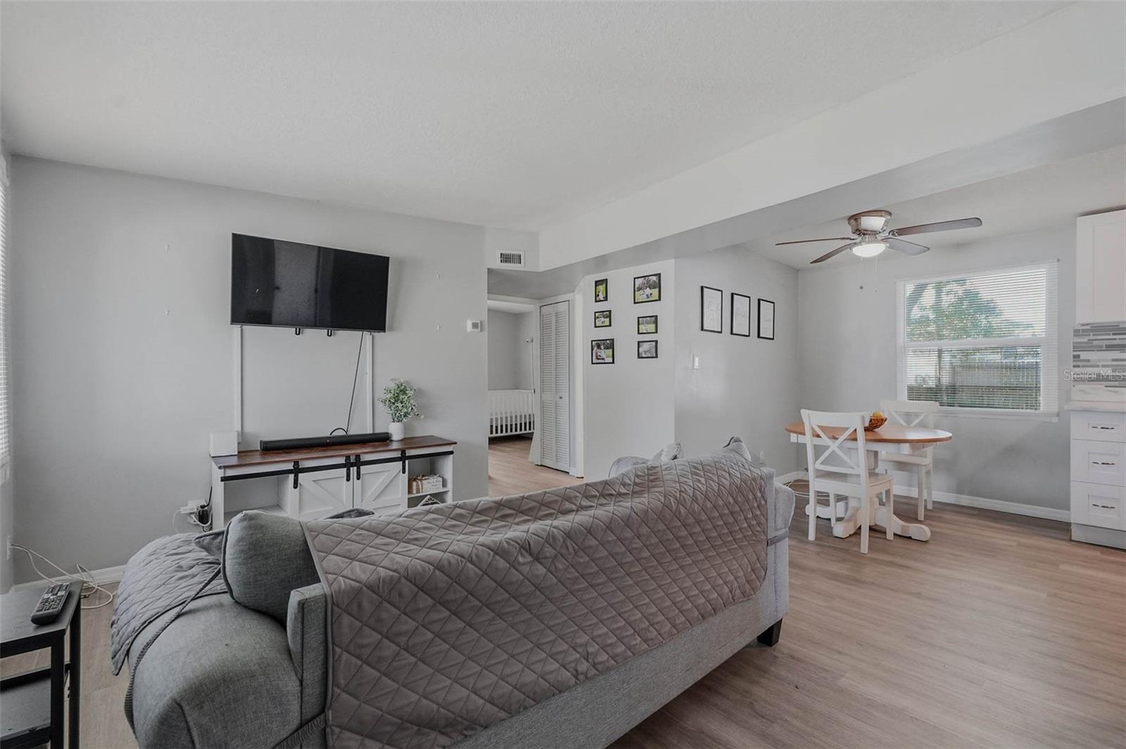 Image 10 of 34 For 10480 111th Avenue