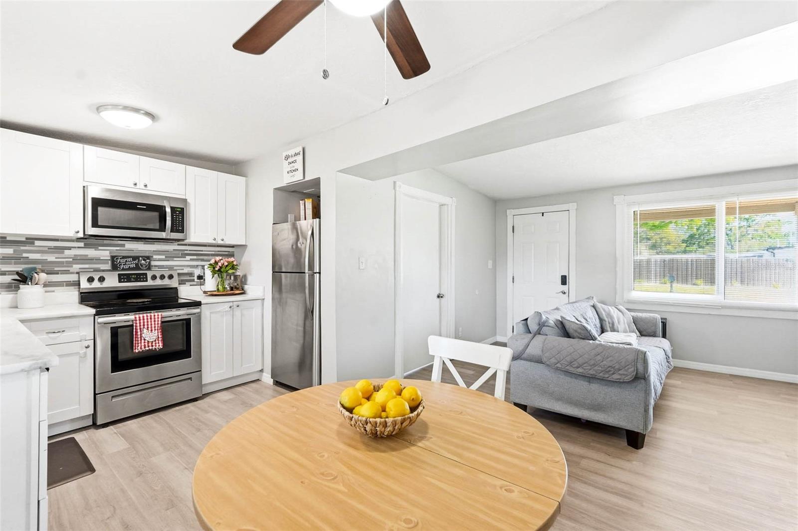 Image 15 of 34 For 10480 111th Avenue