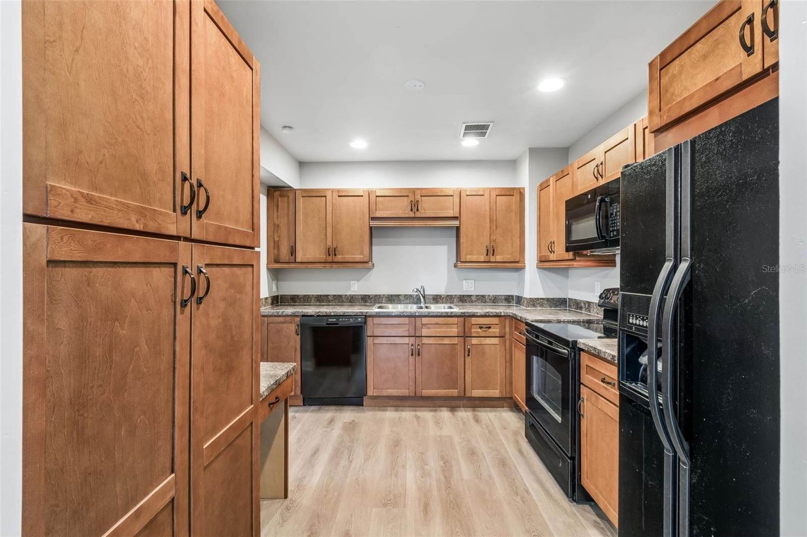 Image 15 of 42 For 3516 Mcelroy Avenue