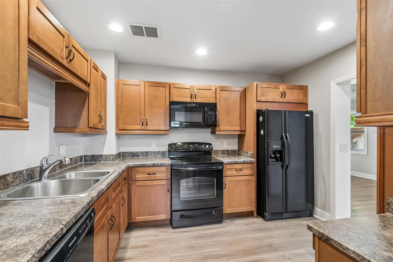 Image 17 of 42 For 3516 Mcelroy Avenue