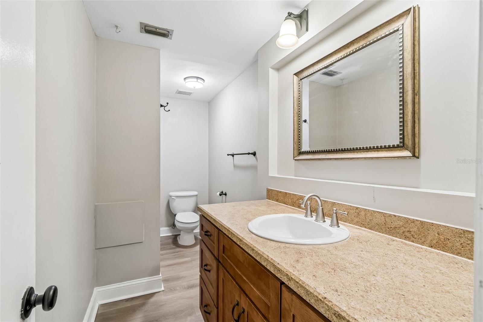 Image 22 of 42 For 3516 Mcelroy Avenue