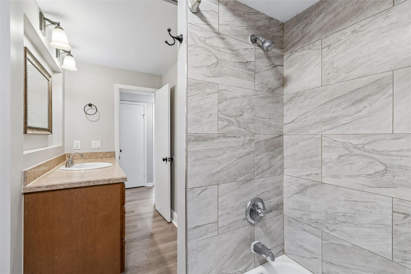 Image 23 of 42 For 3516 Mcelroy Avenue